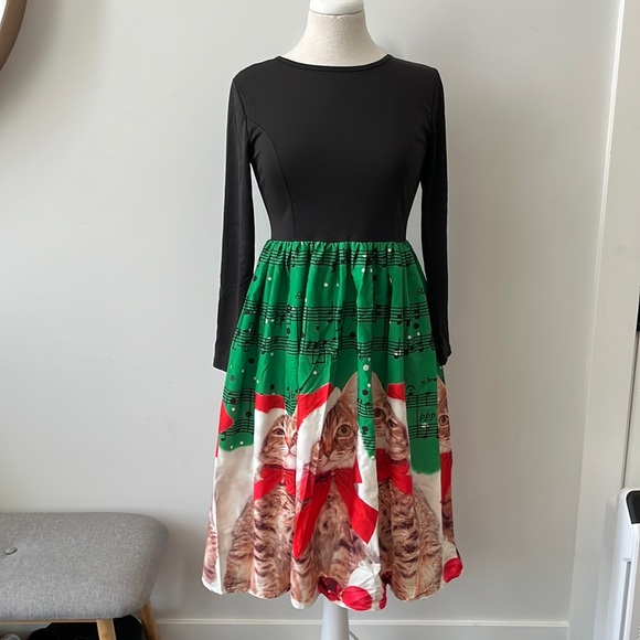 Cute Christmas Dress with Cats 🎄🐈 - Small - Picture 1 of 7
